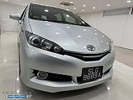 Toyota Wish 1.8 CVT Elegance 2016 Silver Push Start